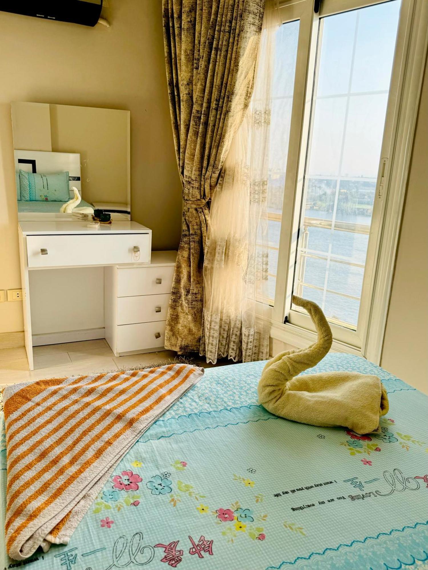 3br Nile Corniche Maadi * Cairo