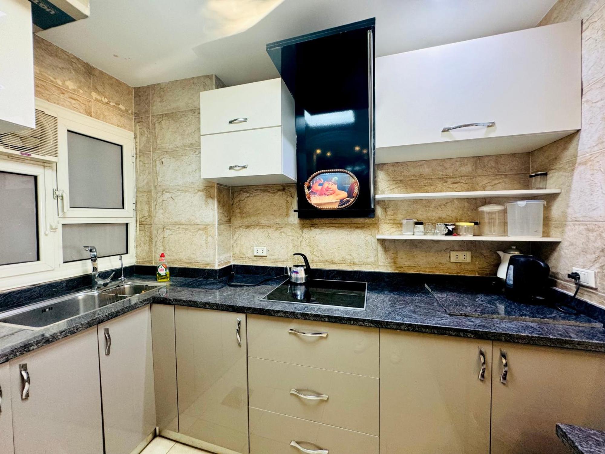 3br Nile Corniche Maadi *