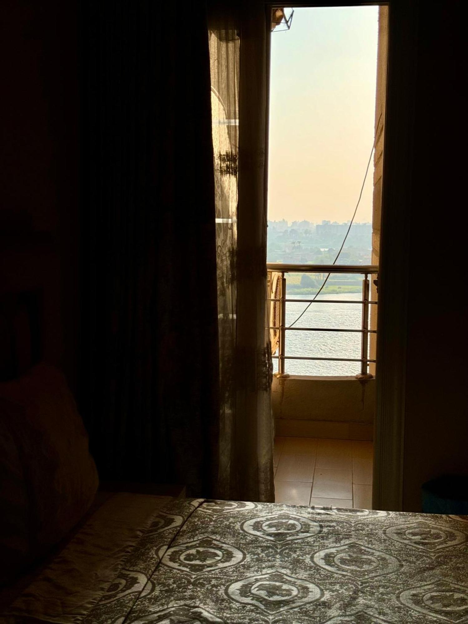 Apartment 3br Nile Corniche Maadi Cairo